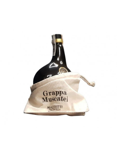 Купить Купить Grappa Muscatel 0,7л 43% джутовый мешок