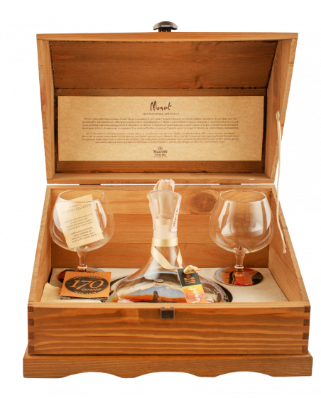 Купить Набор художники Monet Grappa di Dolcetto0.7л 2 бокала Mazzetti