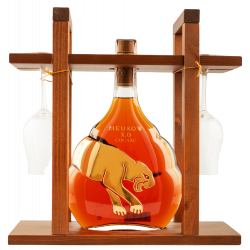 Купить Коньяк Meukow XO 0,7л в декоративной  коробке +2 бокала