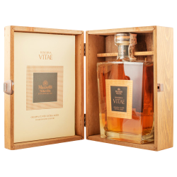 Купити Grappa di Grignolino and Ruche 0,7л,43% дер,коробка EA0630