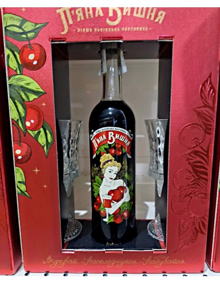 Купити Подарунковий набір Пьяна Вишня 0,5л в кор + 2 келихи